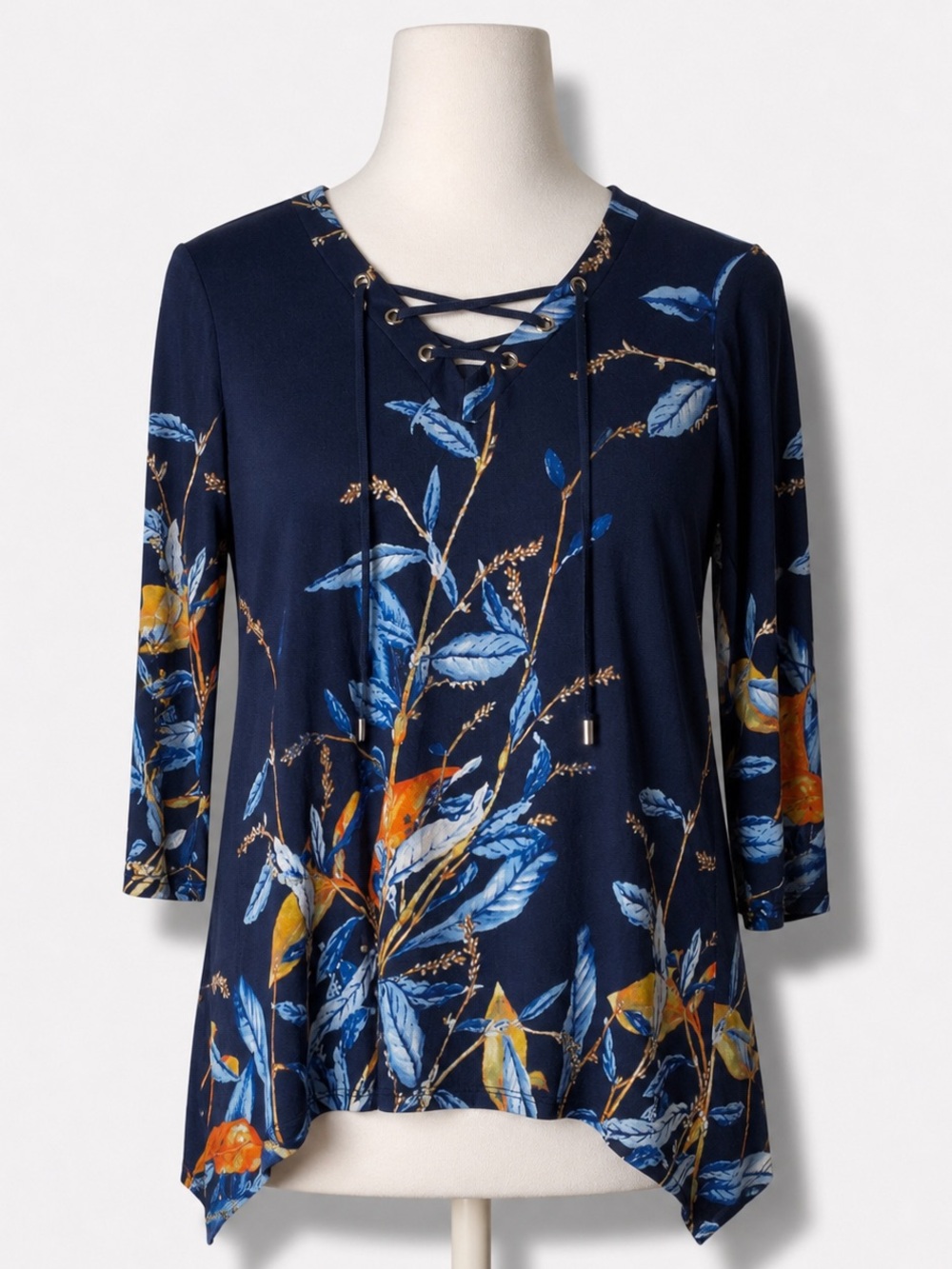 Chicos Silky Chic Grommet Lace-up 3/4 Slv Top Blue floral Sz M (1) Lined Casual